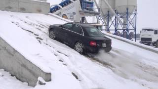 Audi A4 2000 B5 2.8 s-line manual quattro climbing in snow (MIRONA)