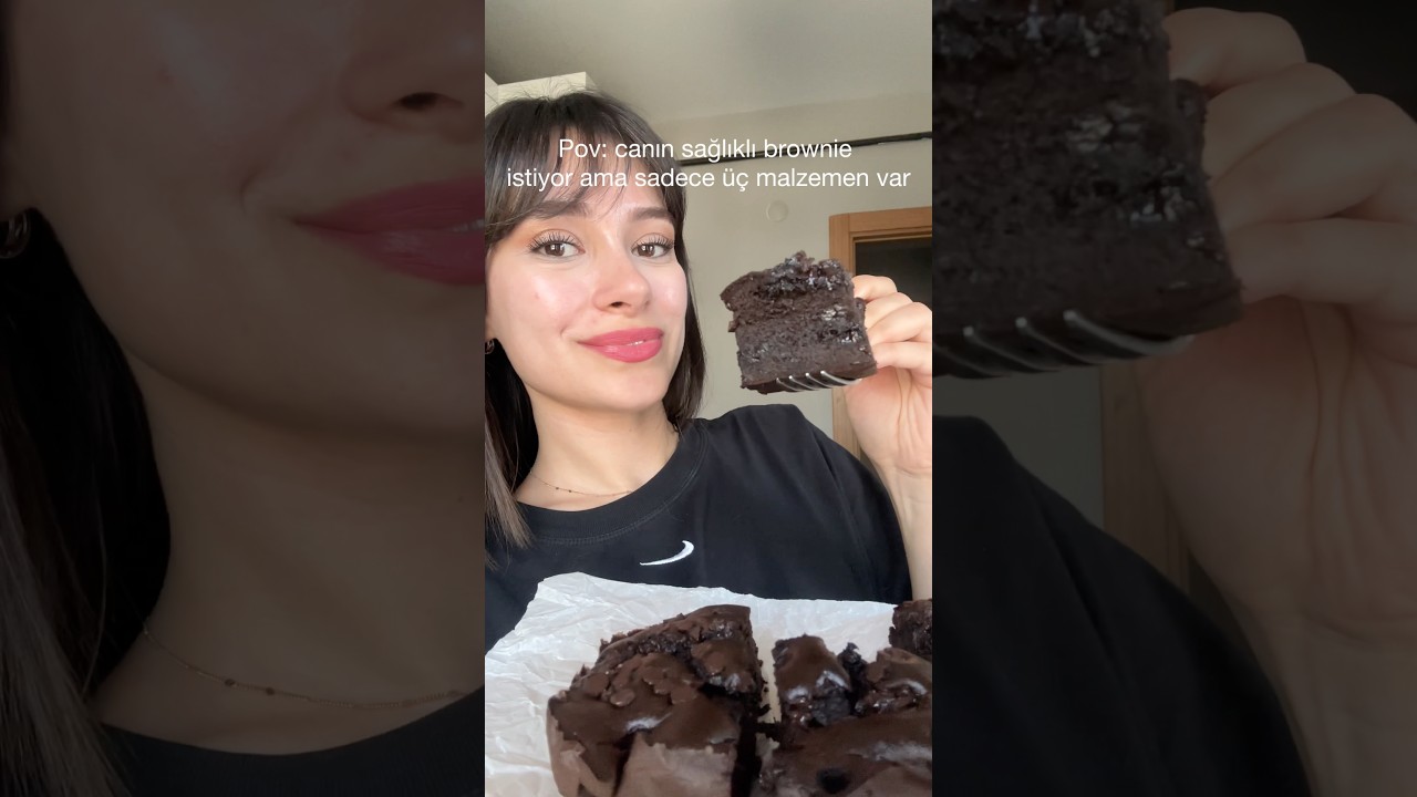 Üç malzemeli fit brownie tarifiii😍 Üç malzemeli fit brownie tarifiii😍