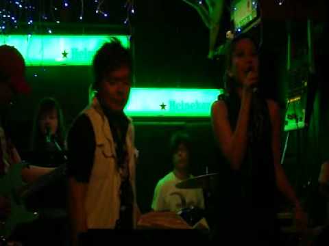 2010.5.8 劉行格在桃園Rodeo's澳洲餐廳演唱 5.Chien~拍攝