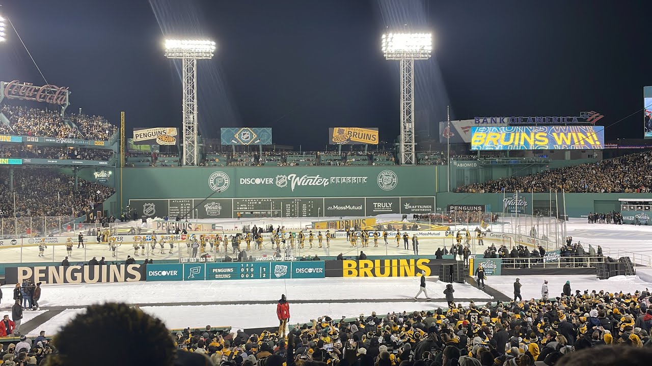 The 23 best pictures from the Winter Classic at Fenway Park