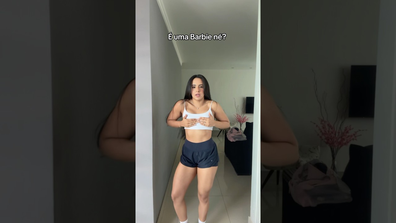 Quando a Barbie troca de corpo com o Max Steel 🤣