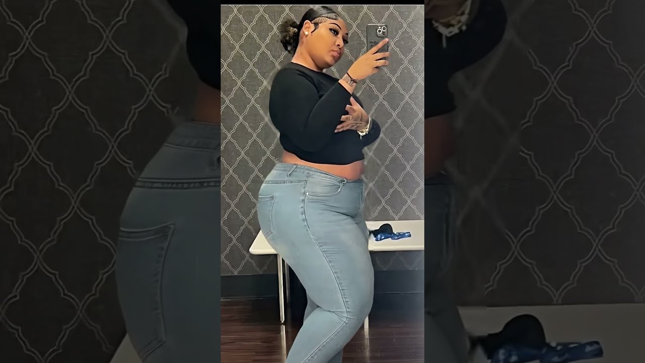 Don Dada 💙 BBW 🔵 SSBBW 🟦 | plus size curvy model 