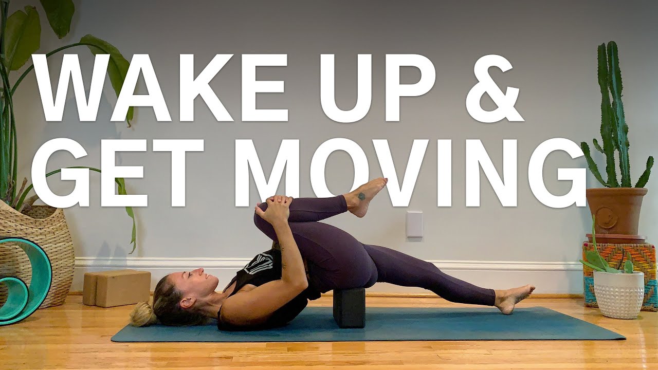 ☕️ Slow Stretch + Energizing Flow | Yoga to WAKE UP & Get Moving