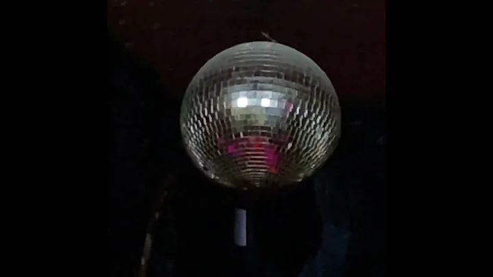 Disco ain't dead. Artist: Angela Hickey
