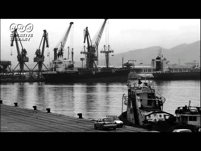 在 YouTube 上观看 『甘い生活』　カバー曲（禁煙後の声に変化）