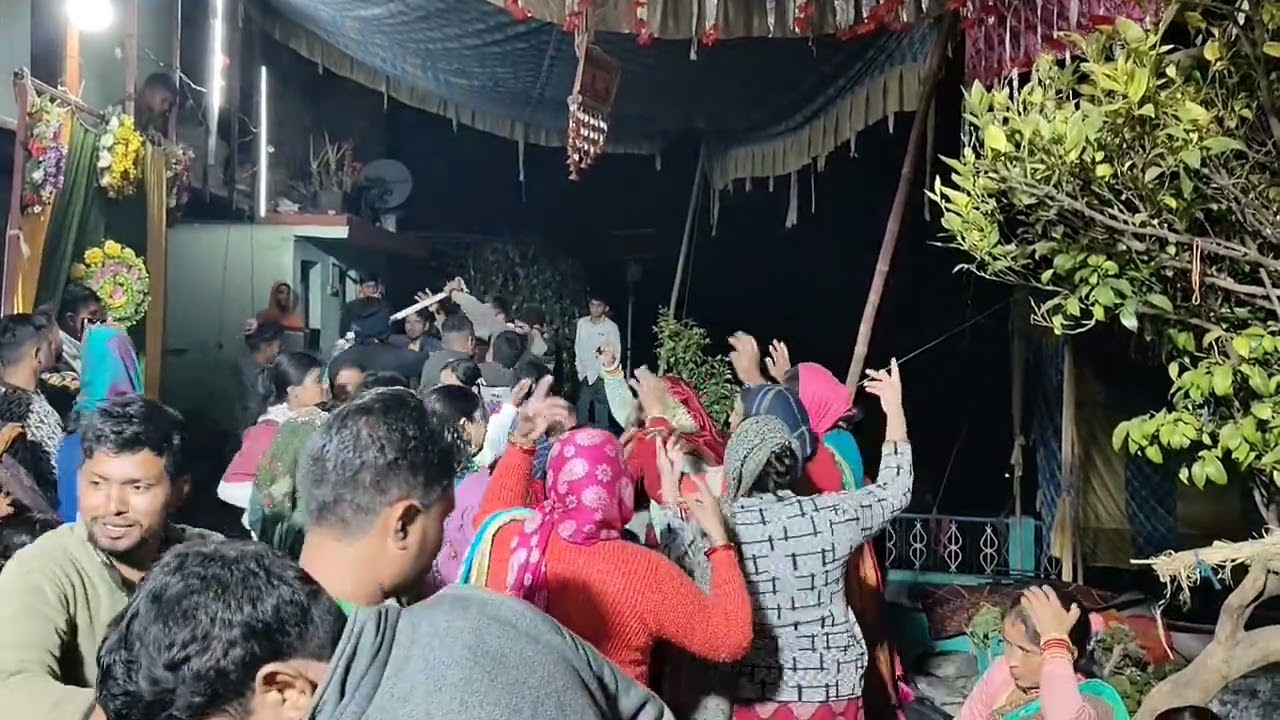 Uttrakhand me phadi shadi me dance  mahotsav 💐💐mja aa gya  aaj 🥳😆😆
