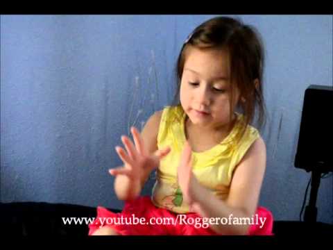Video Camilla ThyThy: Kể chuyện đi học ở mẫu giáo (5 tuổi) - YouTube