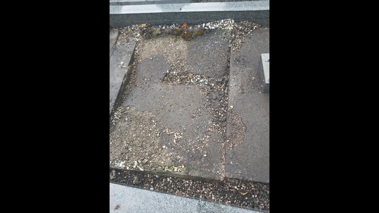 This grave is a bigger job than i first thought but i can handle it. Mrs Magpie you were correct