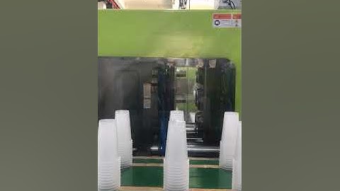 Kowey Bull head Open style high speed robot for thin wall product injection molding machine