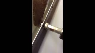 Squeezing rivets