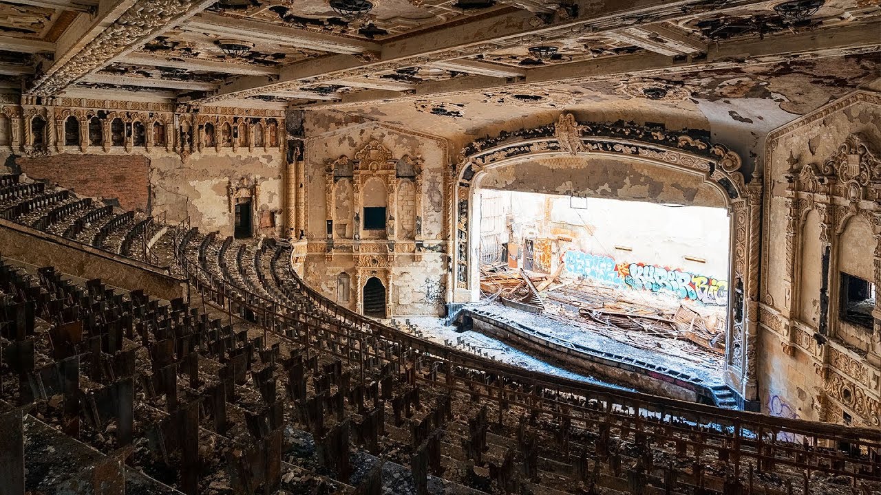 Exploring Detroit S Largest Abandoned High School Youtube