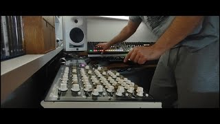 Improvised Melodic Jam - Hapax / Perforumer / MC-707 / Peak / Tr8-S