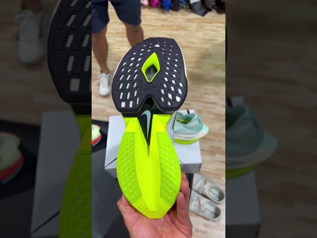 Nike Alphafly Next % 2 Shoe Review class=