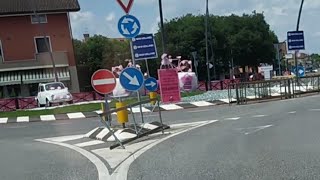 Ponte San Nicolò,23/05/2024: everything is ready to welcome the Giro d'Italia. Panda Selecta tour.