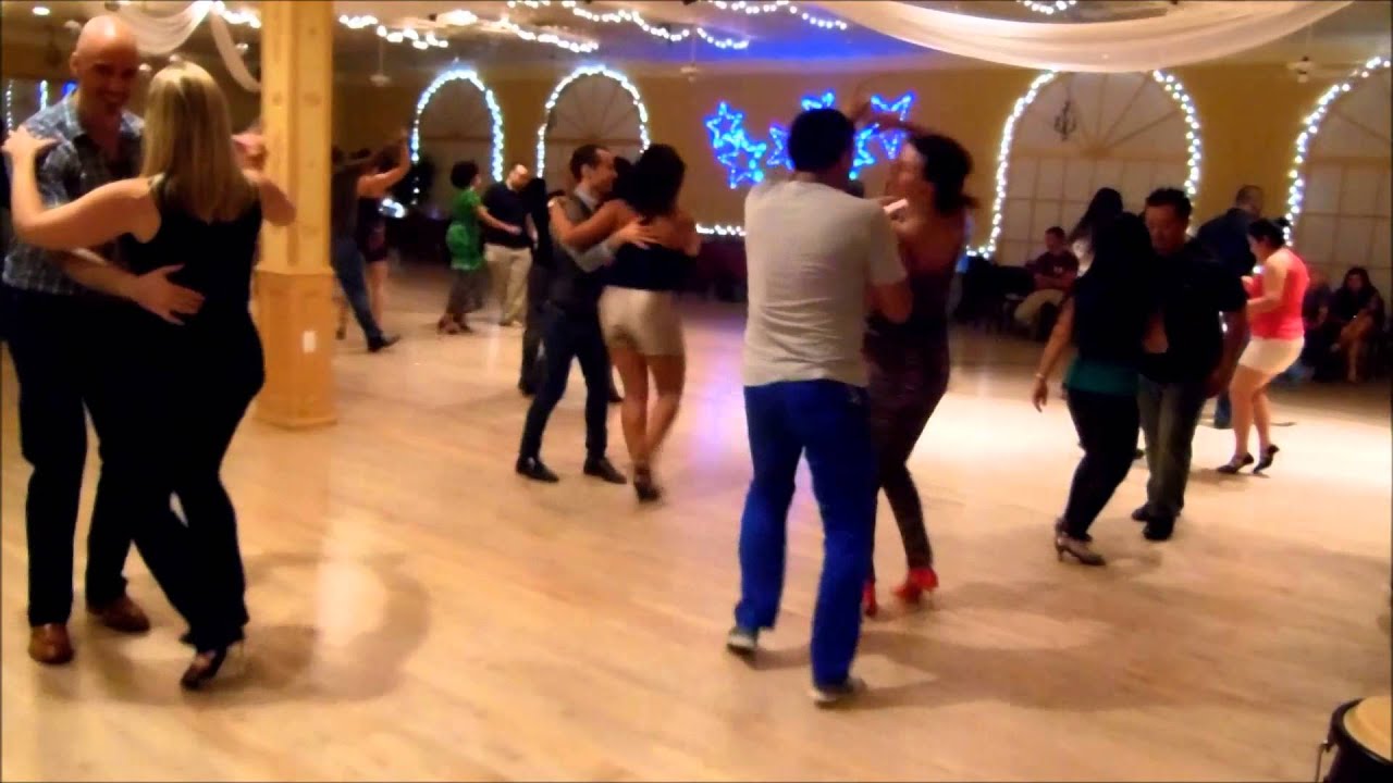 Edwin Sorto & Partner Social Dance at Mr. Mambo's Salsa Social - YouTube