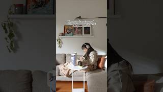 Who’s enjoying the two extra hours of sun? #cozyinteriors #cozyhome #aesthetic #homedecor #cozy