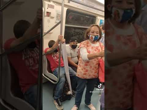 Mujer practica supuesto  "exorcismo" en Metro