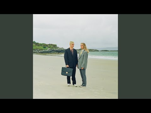 在 YouTube 上观看 What My Heart Is For