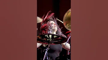 Jen Ledger Edition of ‎@skilletband's new song, "Psycho in My Head"