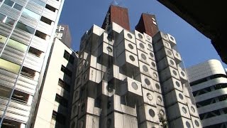 Architectural history in tiny Tokyo capsules
