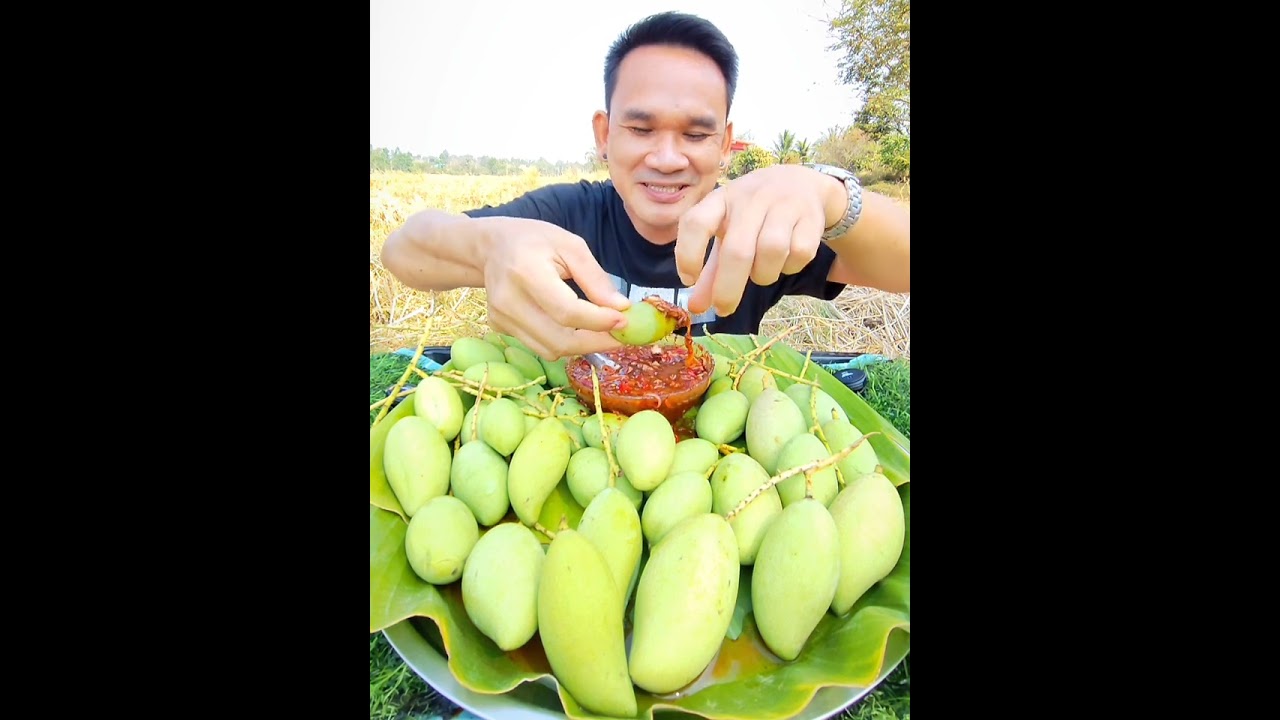 มะม่วงกะตอยกรอบๆกับกะปิหวานเครื่องเครื่องแน่นๆแซ่บๆ