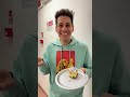 Luì mangia Sofì 😂