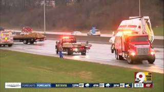 Overturned semitrailer closes southbound I-75