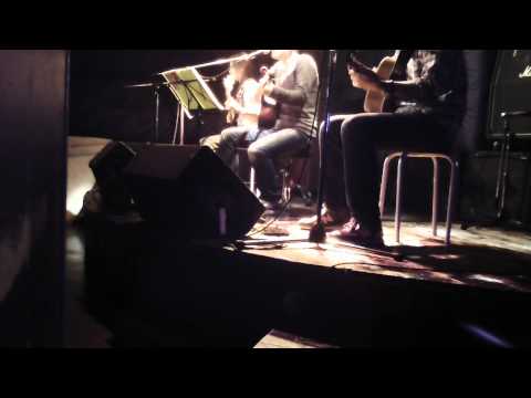 燦燦＠三宮バックビート2011/11/6　「エイリアンズ(cover）」