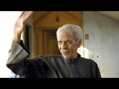 صباح الخير علي الورد اللي فتح في جناين مصر اداء ابو النجوم احمد فؤاد نجم