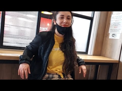 ვიყიდეთ საკეტი და შევიარეთ KFC-ში მე და ბავშვებს მუკბანგი გვექნება VLOG