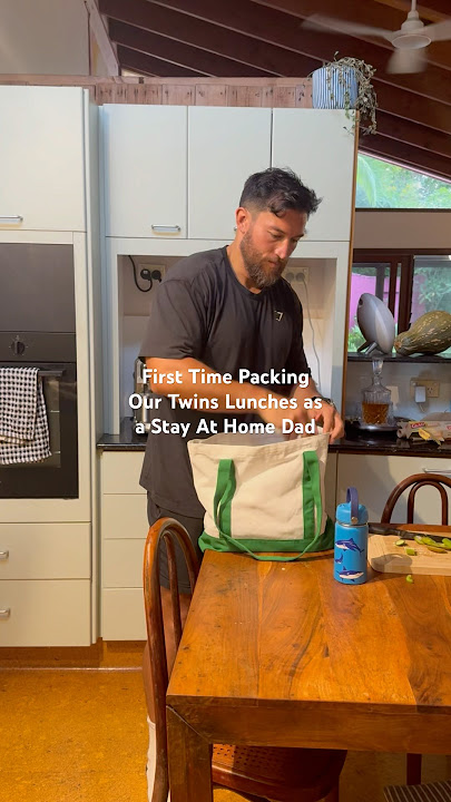 How did he do!? #stayathomedad #packinglunches #lunchboxideas #healthylunchbox #excorporate #dads