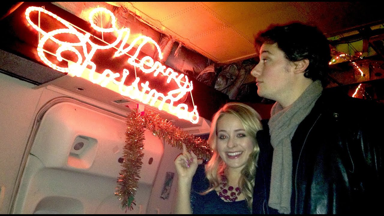 Vlogmas Day 7: Party on a PLANE!