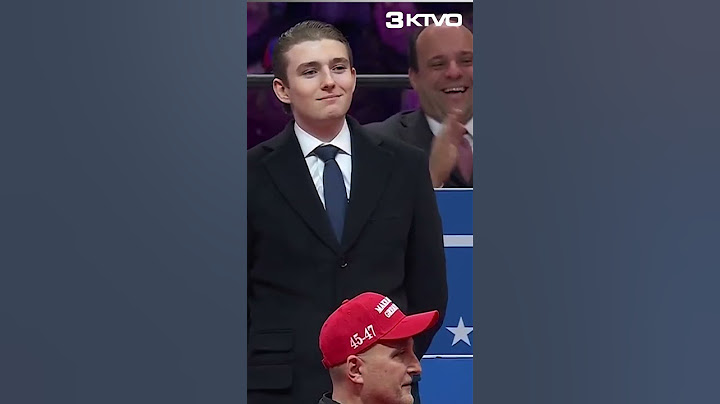 Barron Trump receives ovation at inaugural parade event