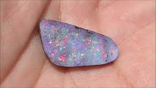 ボルダーオパール 8.54ct - YouTube