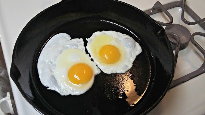 Cooking Eggs in Cast Iron – Field Company