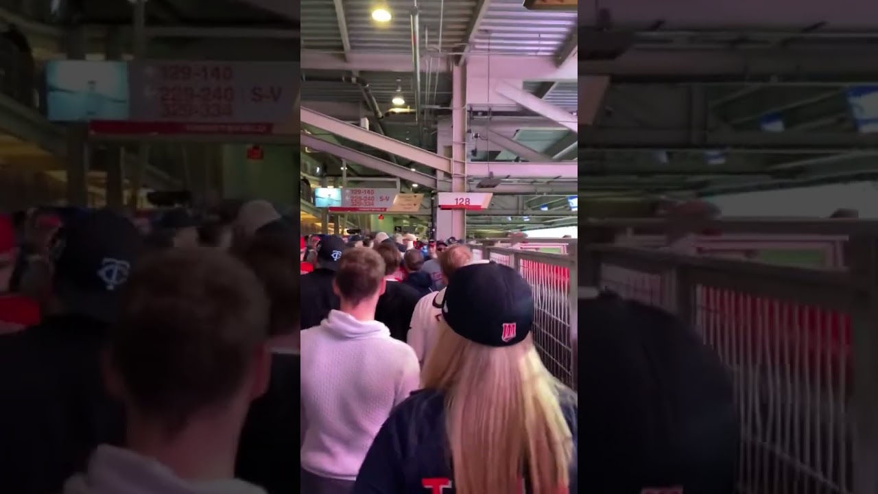 Minnesota Twins fans chant “We Want Houston!”