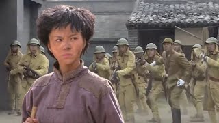 【功夫電影】乞丐武功蓋世，以一敵百，一條棍子秒殺敵人無數  ⚔️  抗日  Mma | Kung Fu