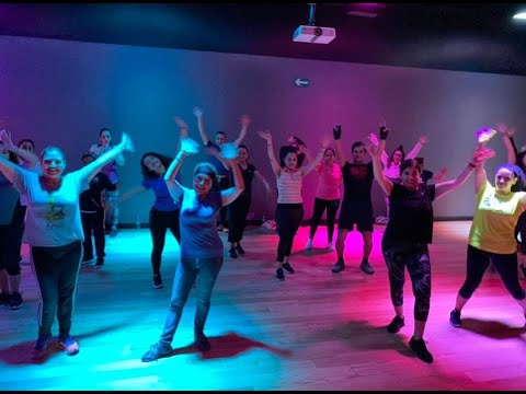 ¡"Más que sexo" ya está en las clases de zumba de Smart Fit!