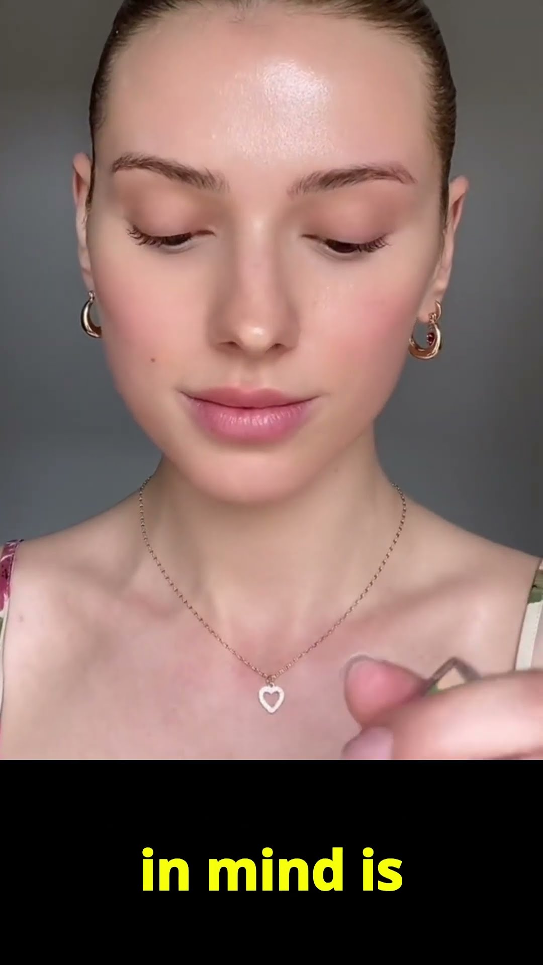 ��Achieve Effortless Beauty ��Flawless Makeup Tips for Natural Radiance �� 