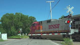 Chasing a BNSF Warbonnet On Norfolk Southern Train! Huge CSX Train Rounds The Curve and More Trains!