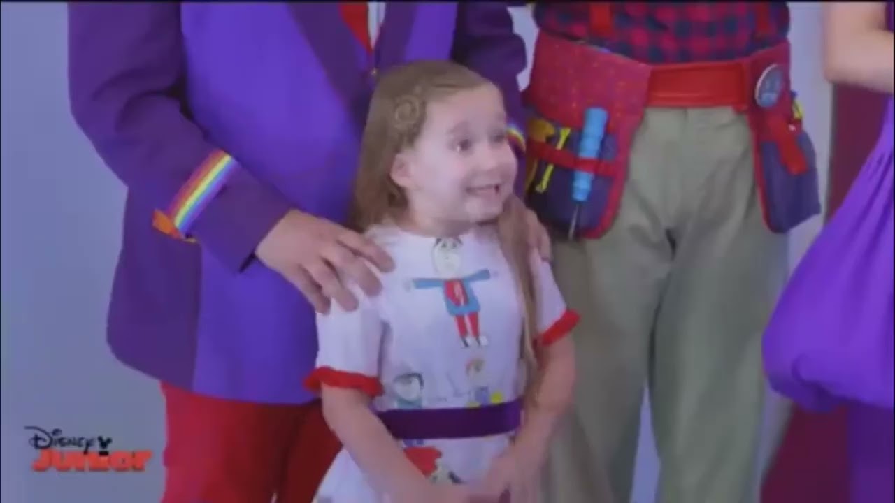 Junior Express - La Fan // Lara (Parte 1)