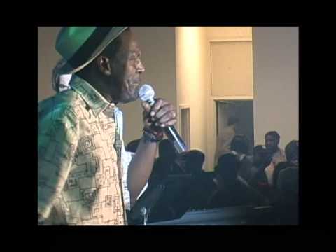 Gregory Isaacs   LIVE