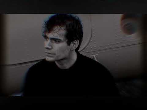         على باب السيما