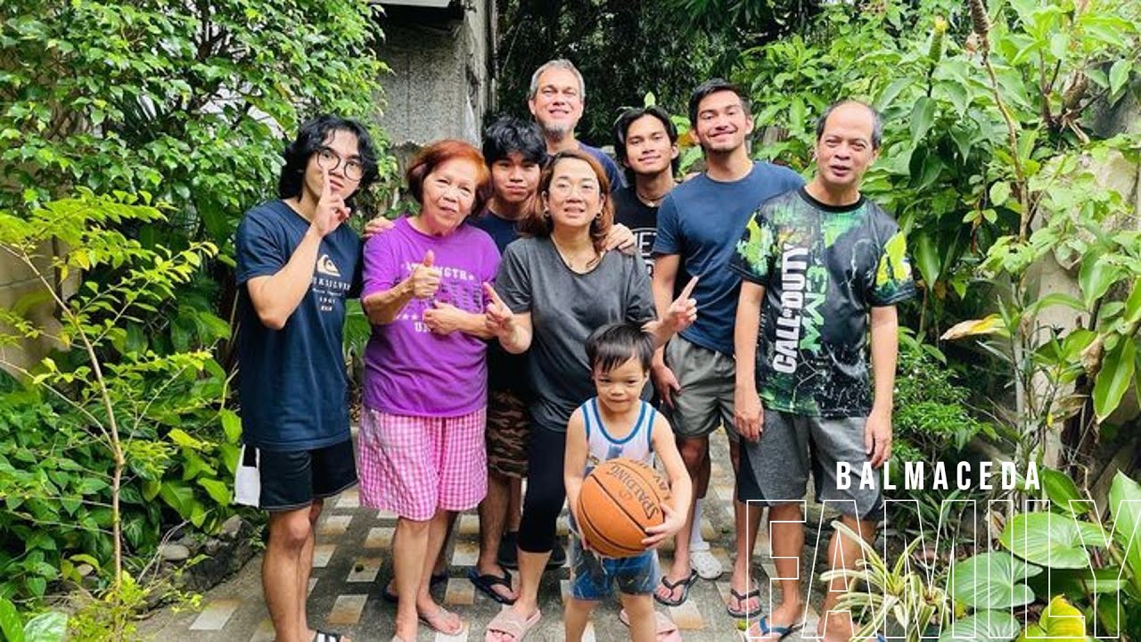 FAMILY REUNION AFTER 6 YEARS! - YouTube