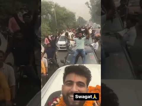 mc square का स्वागत !! दिल्ली की सड़कें हुई जाम ???