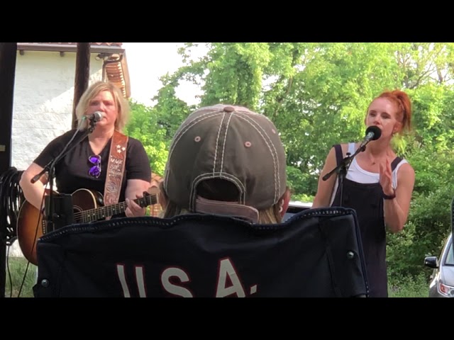 Cheley Tackett “Jerusalem Ridge” in Madison, TN 5/22/2021 adlı videoyu YouTube'da izle Cheley Tackett “Jerusalem Ridge” in Madison, TN 5/22/2021 adlı videoyu YouTube'da izle