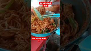 Mie Jebew  " BH "  Yang Lagi Viral  #kuliner #seblak #mie #shorts