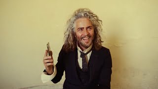 Wayne Coyne talks about David Bowie ( un-cut version )