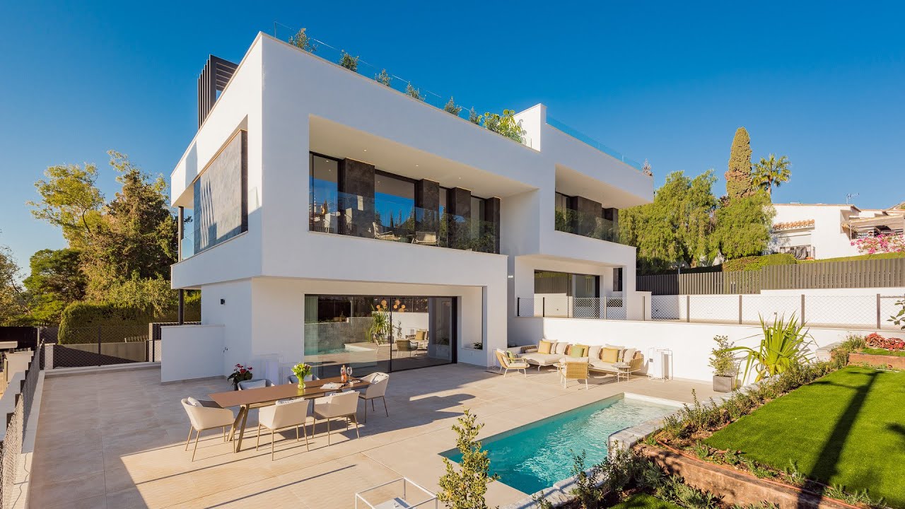 Brand New Development of 3-4 Bedroom Villas in Marbella, €2.295.000 Marbella Hills Homes Real Estate