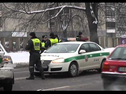 Video: Kaip Pašalinti Kulkų Plitimą Policininke